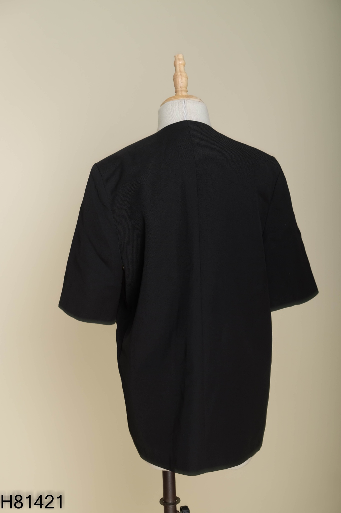 Blazer đen trơn