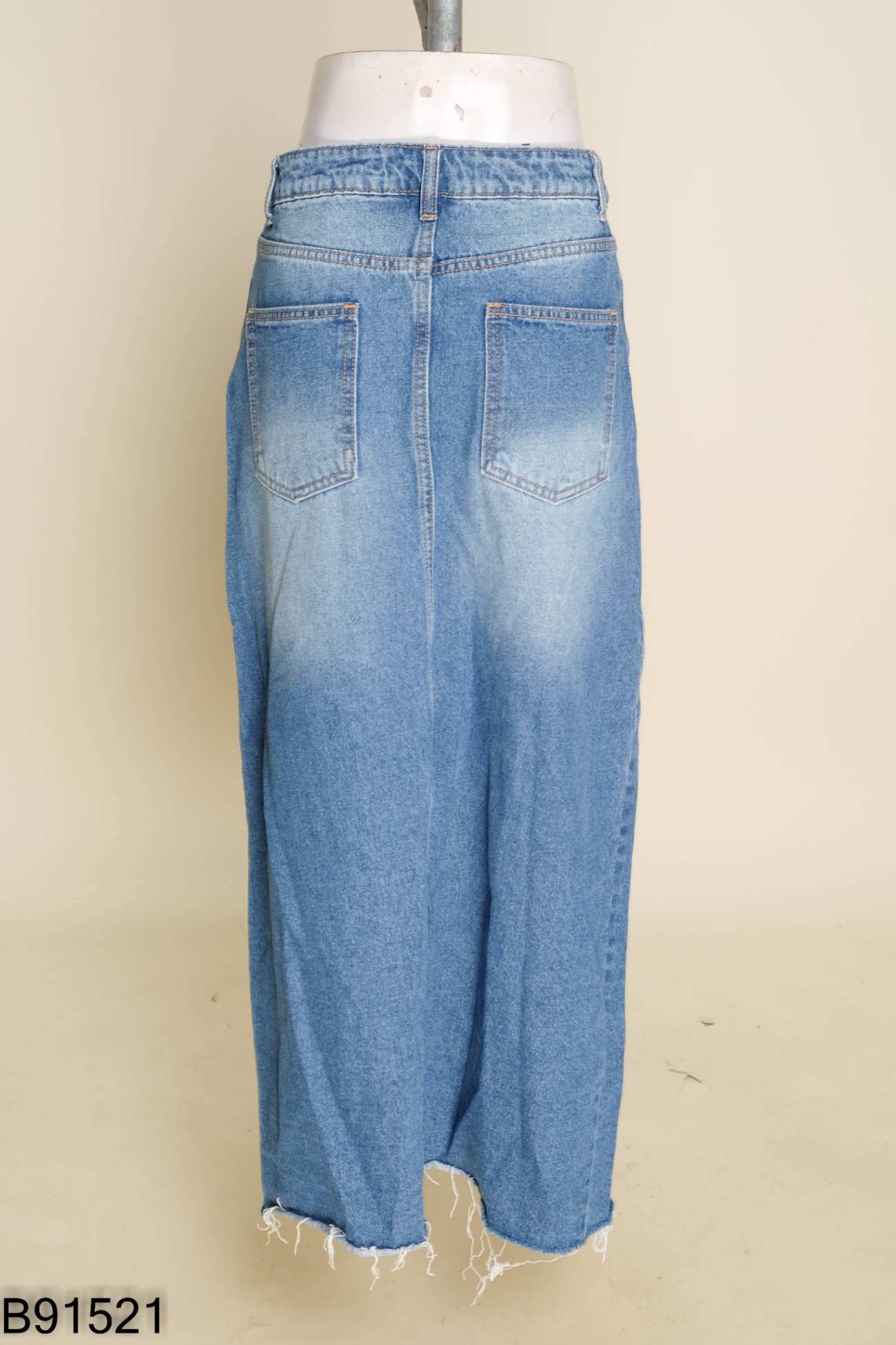 Chân váy jeans URATV xanh xẻ