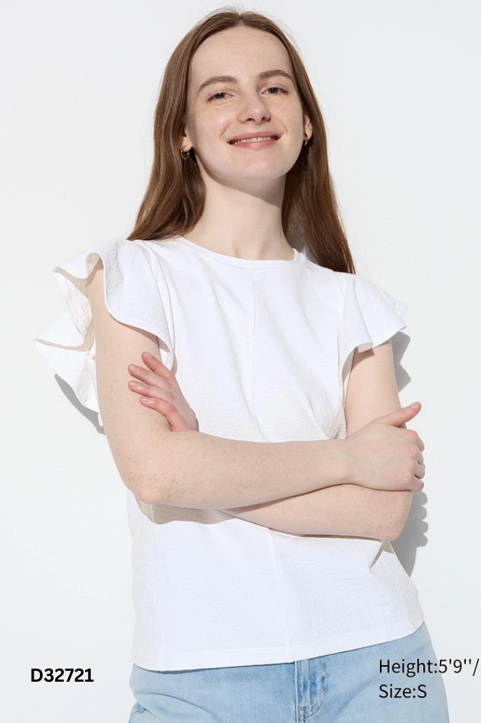 Áo UNIQLO trắng trơn