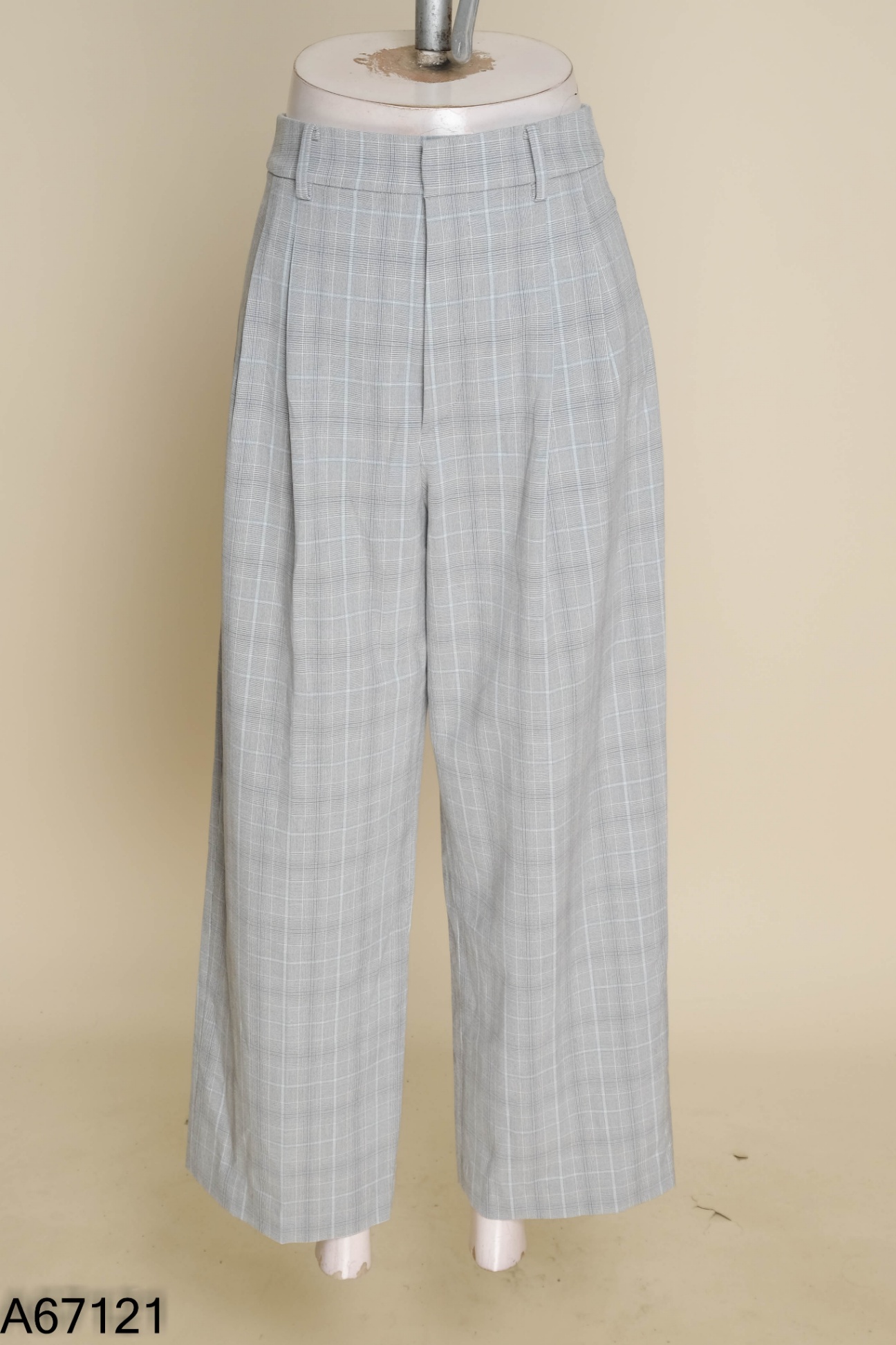 Quần UNIQLO xám kẻ