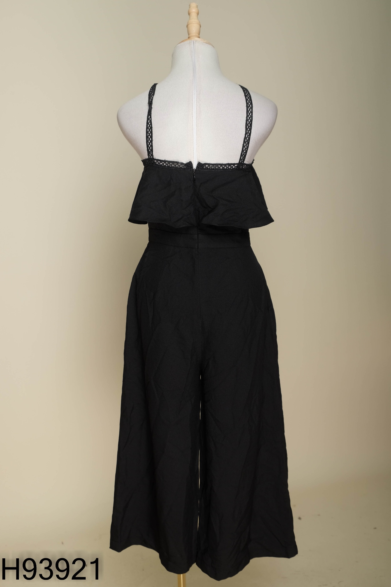 Jumpsuit HNOSS đen phối ren