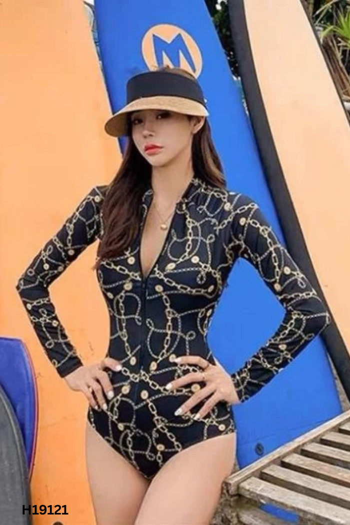 Đồ bơi đen họa tiết vàng