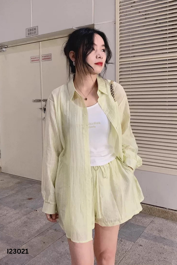 Set Áo sơ mi tơ xanh ánh nhũ + quần shorts