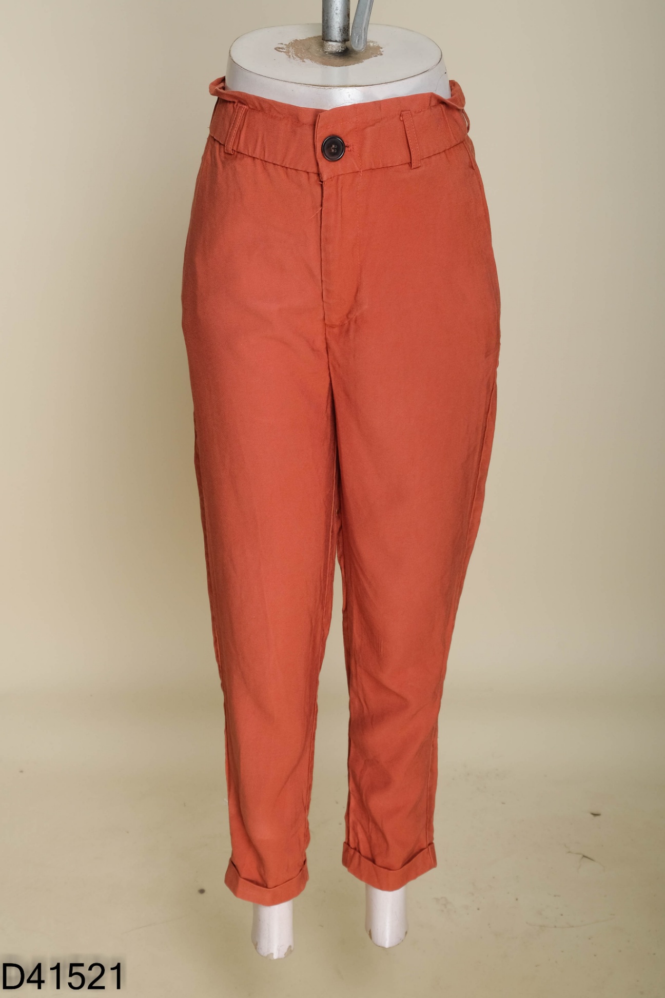 Quần ZARA đỏ gạch