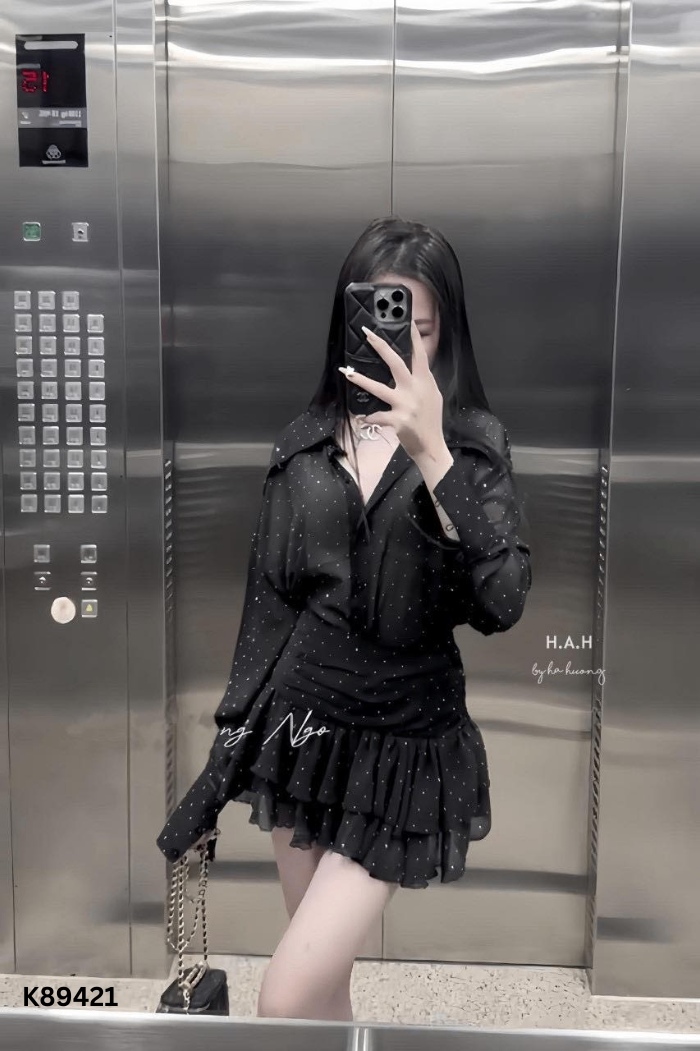 SET Áo sơ mi đen đính lấp lánh + chân váy