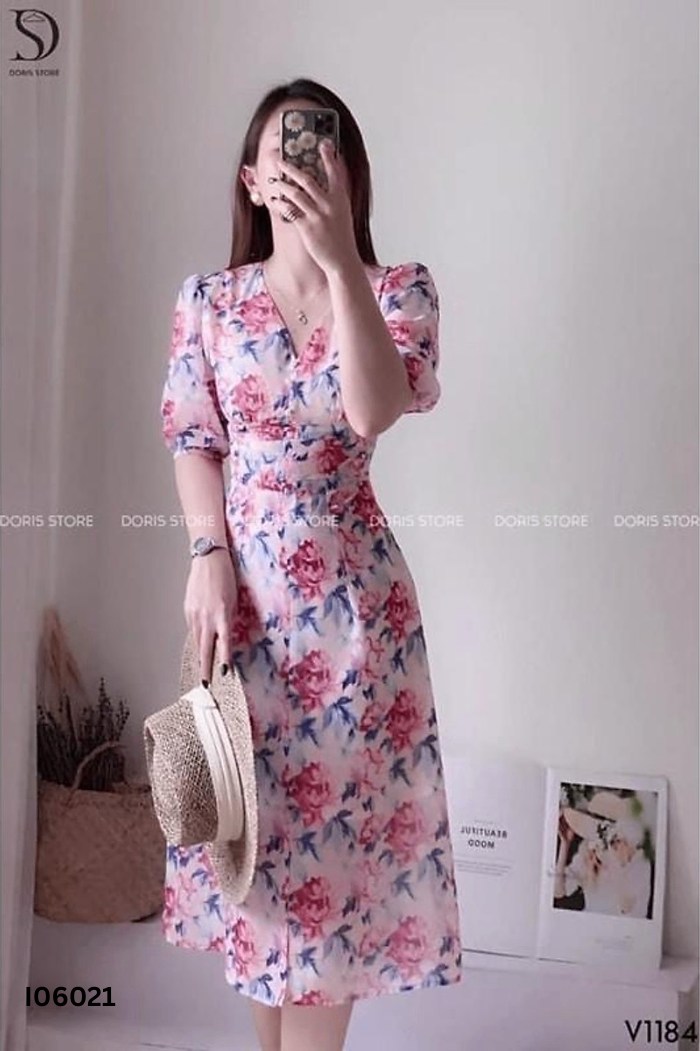 Váy voan hồng hoa