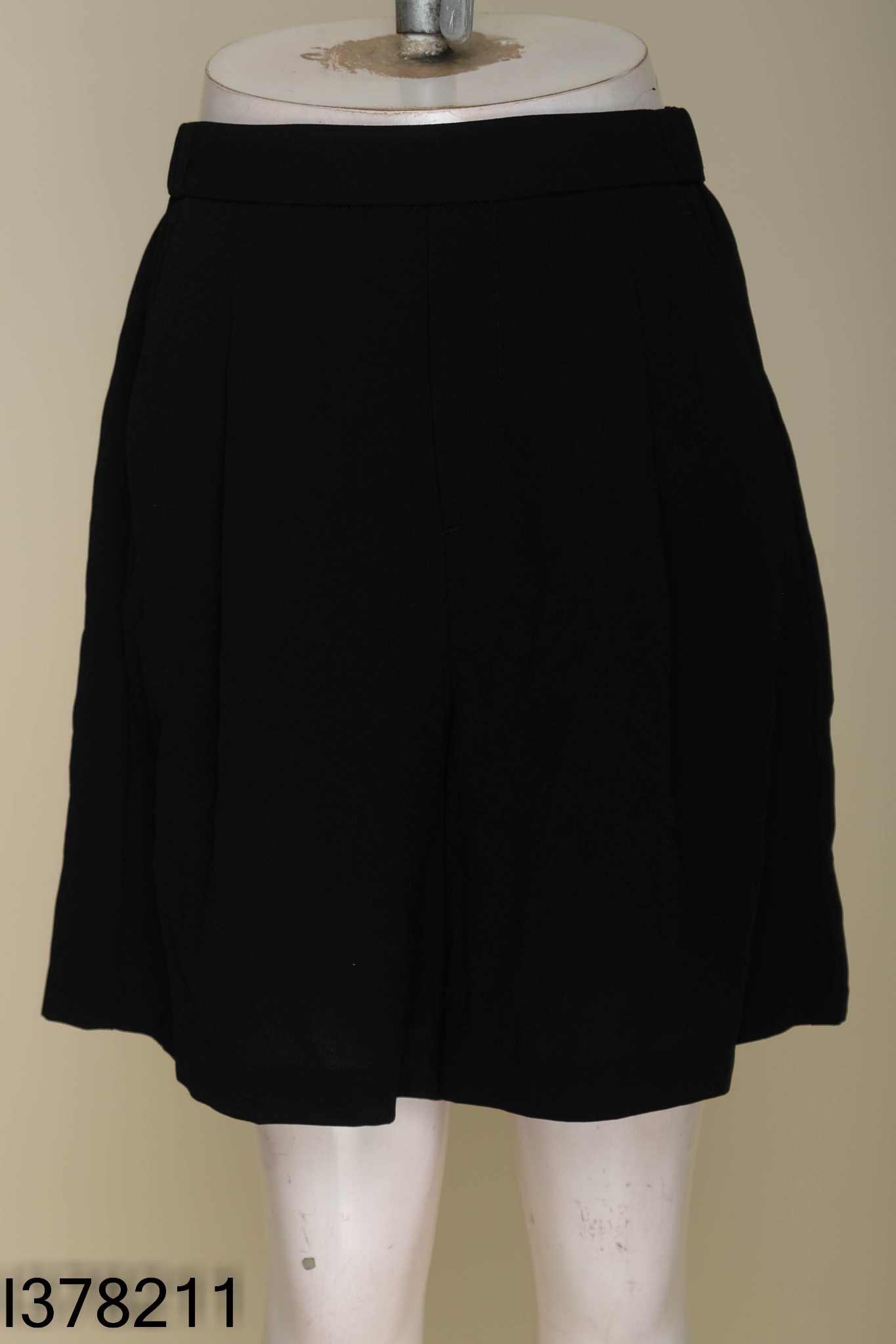Quần UNIQLO đen trơn
