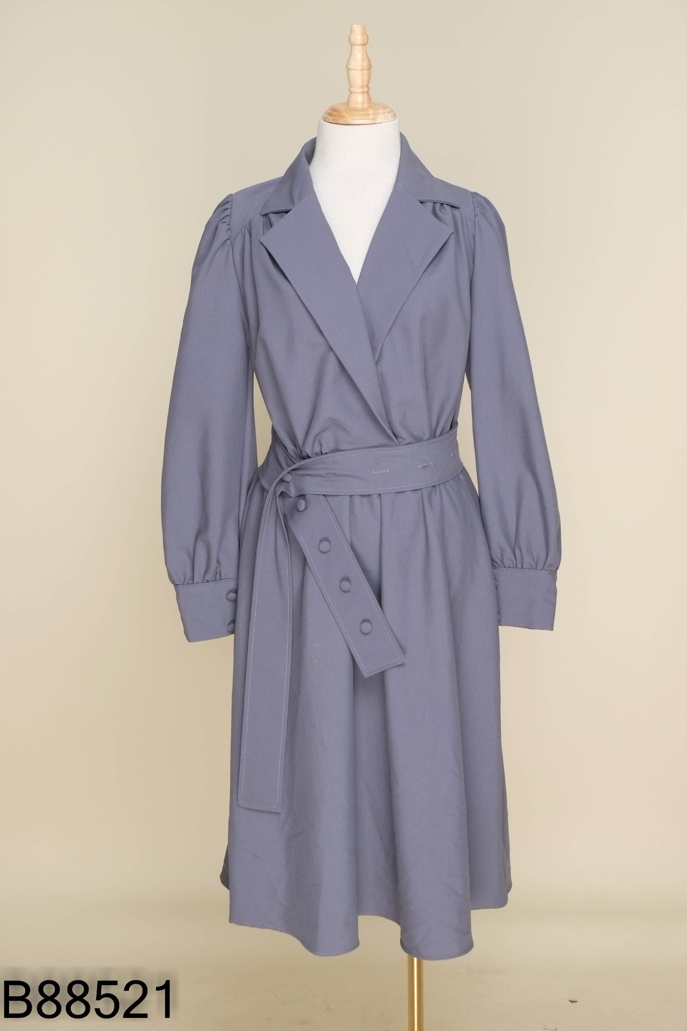 Váy xám cổ vest