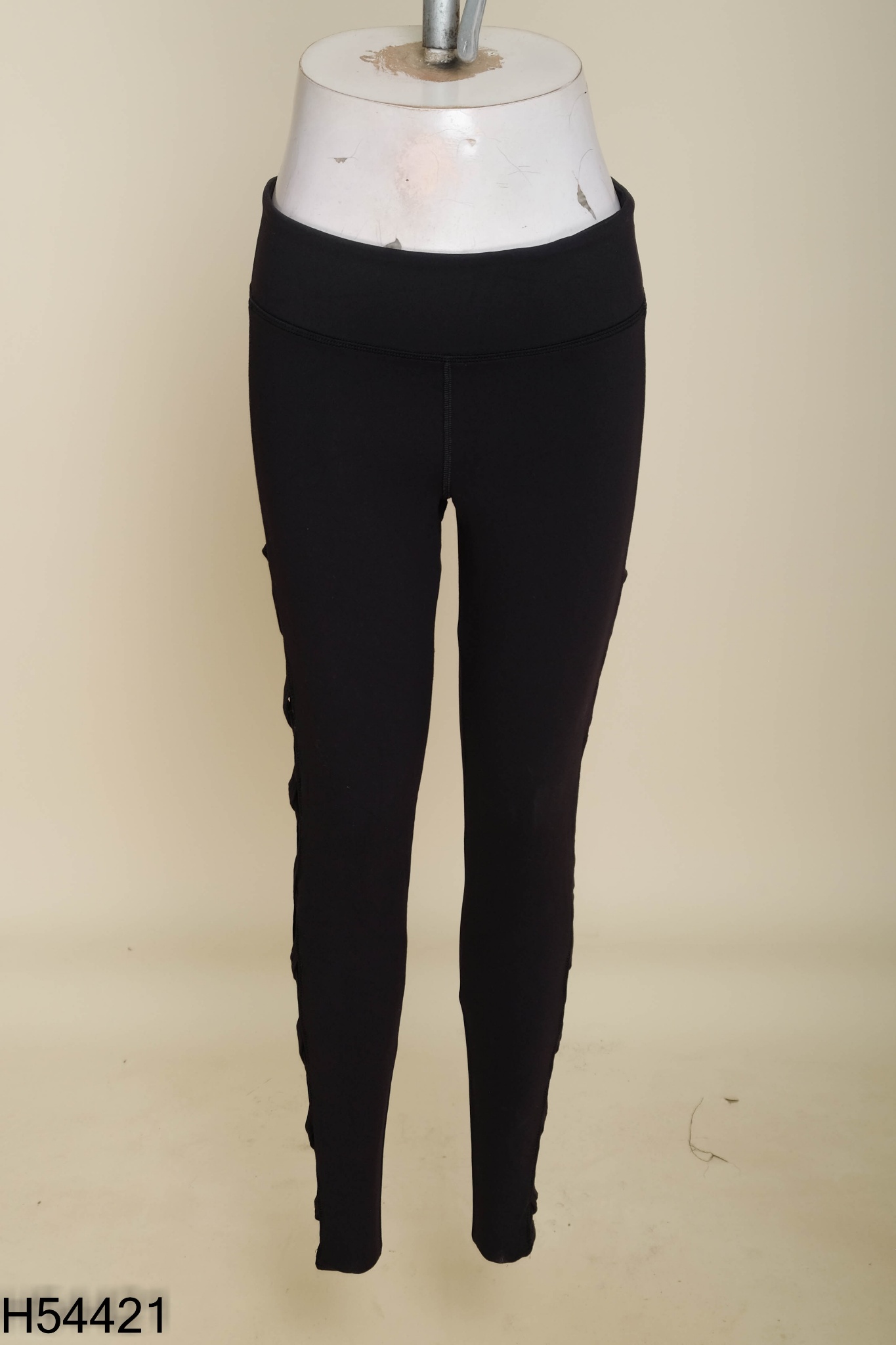 Quần tập FOREVER 21 đen