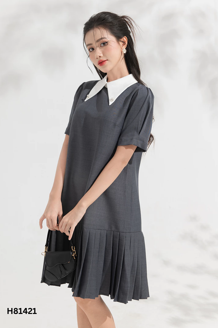 Váy MICHI xám cổ trắng