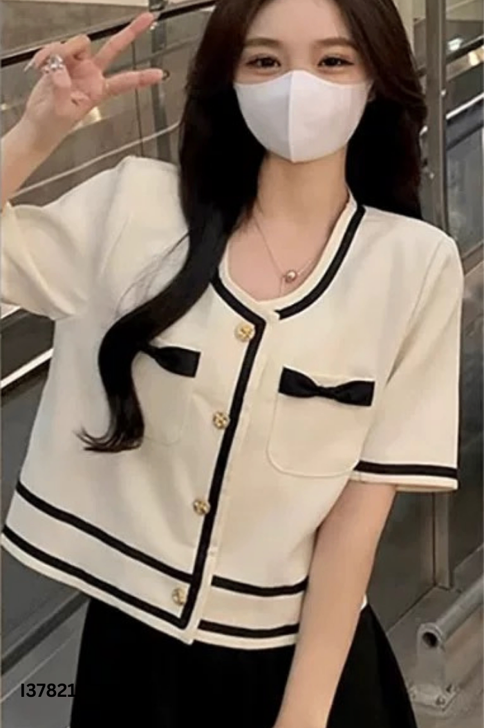 Áo LAMO trắng viền đen