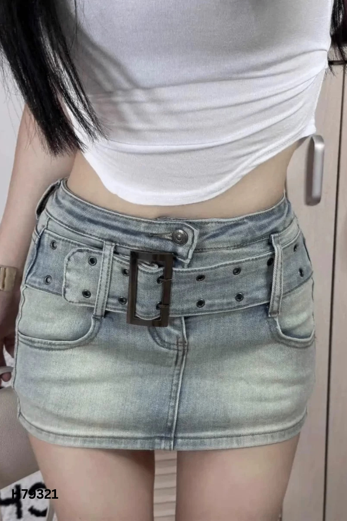 Chân váy jeans xanh phối đai