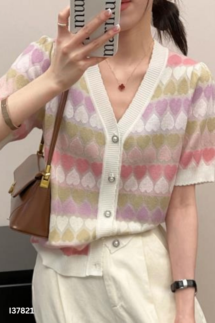Áo len hồng phối be