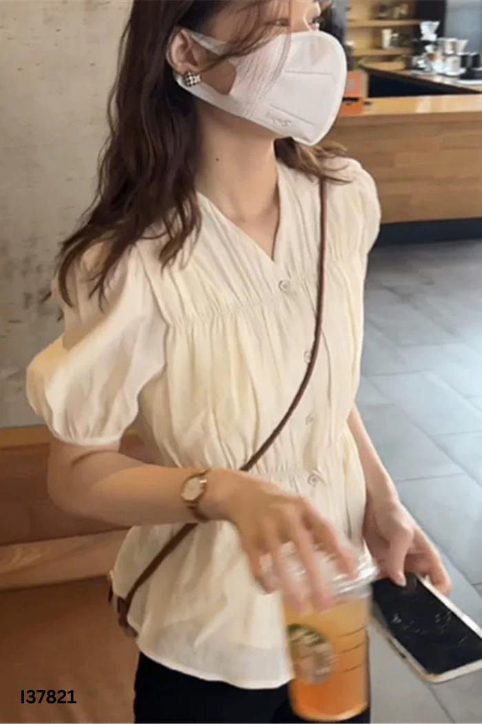 Áo be phối khuy