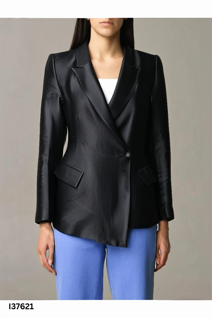 Blazer đen trơn