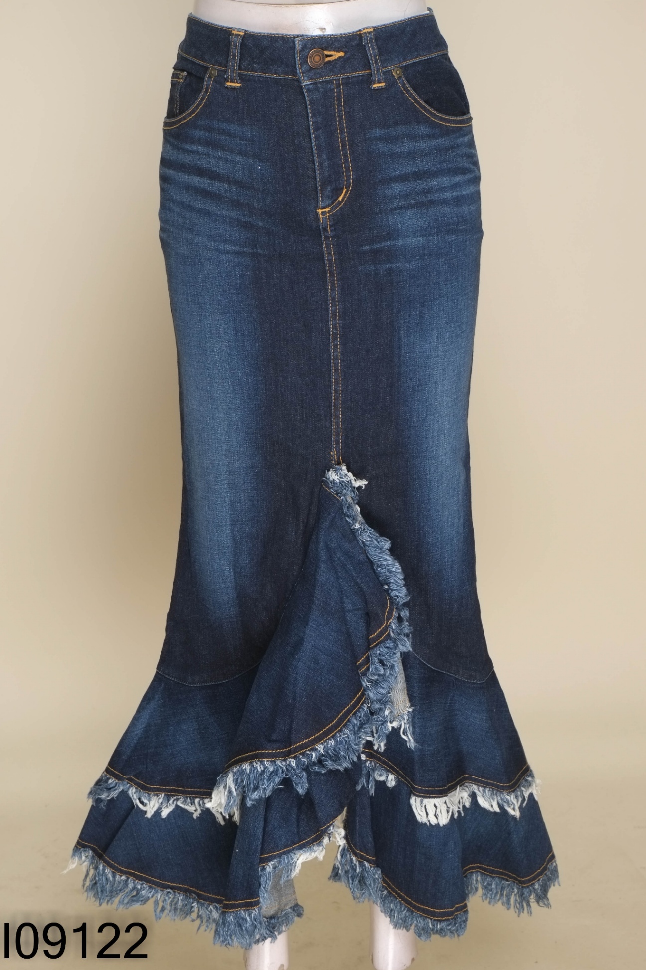 Chân váy jeans xanh tua rua