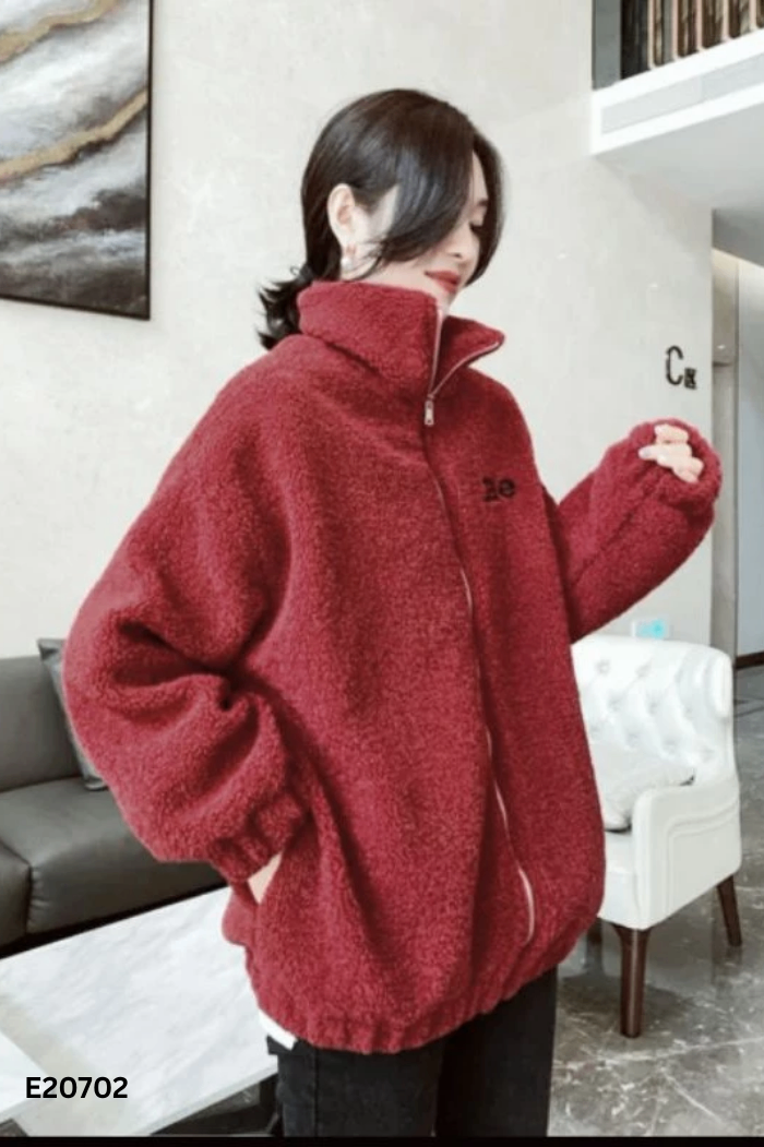 Áo khoác lông cừu đỏ