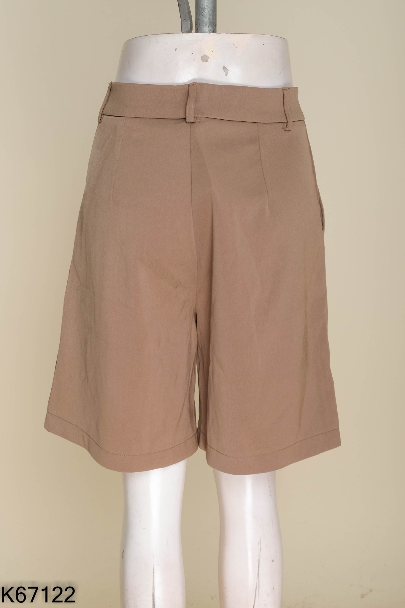 Quần short nâu trơn