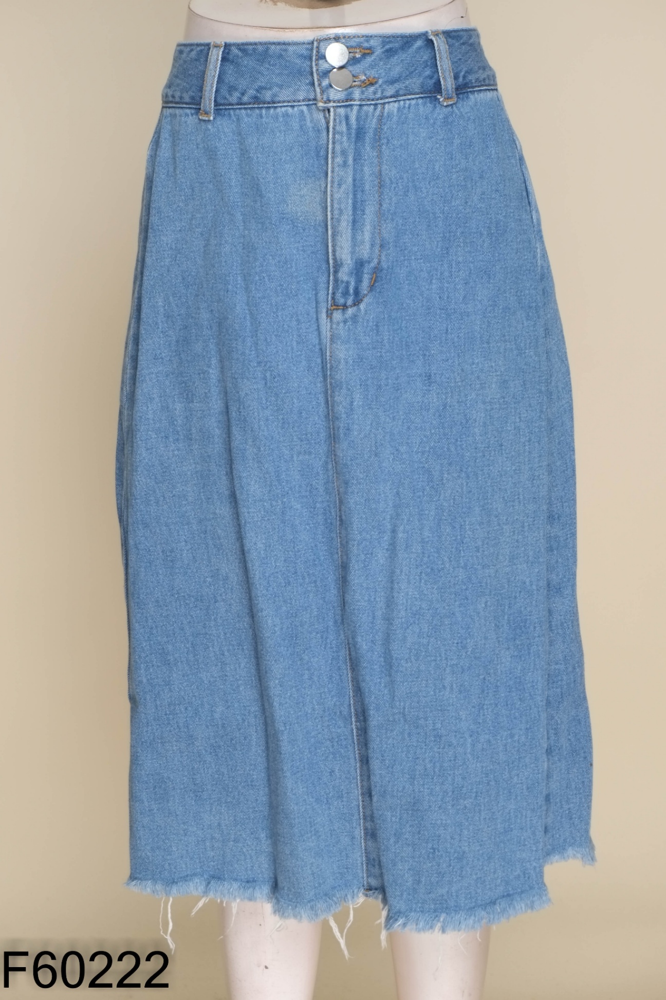 Chân váy jeans xanh 2 cúc