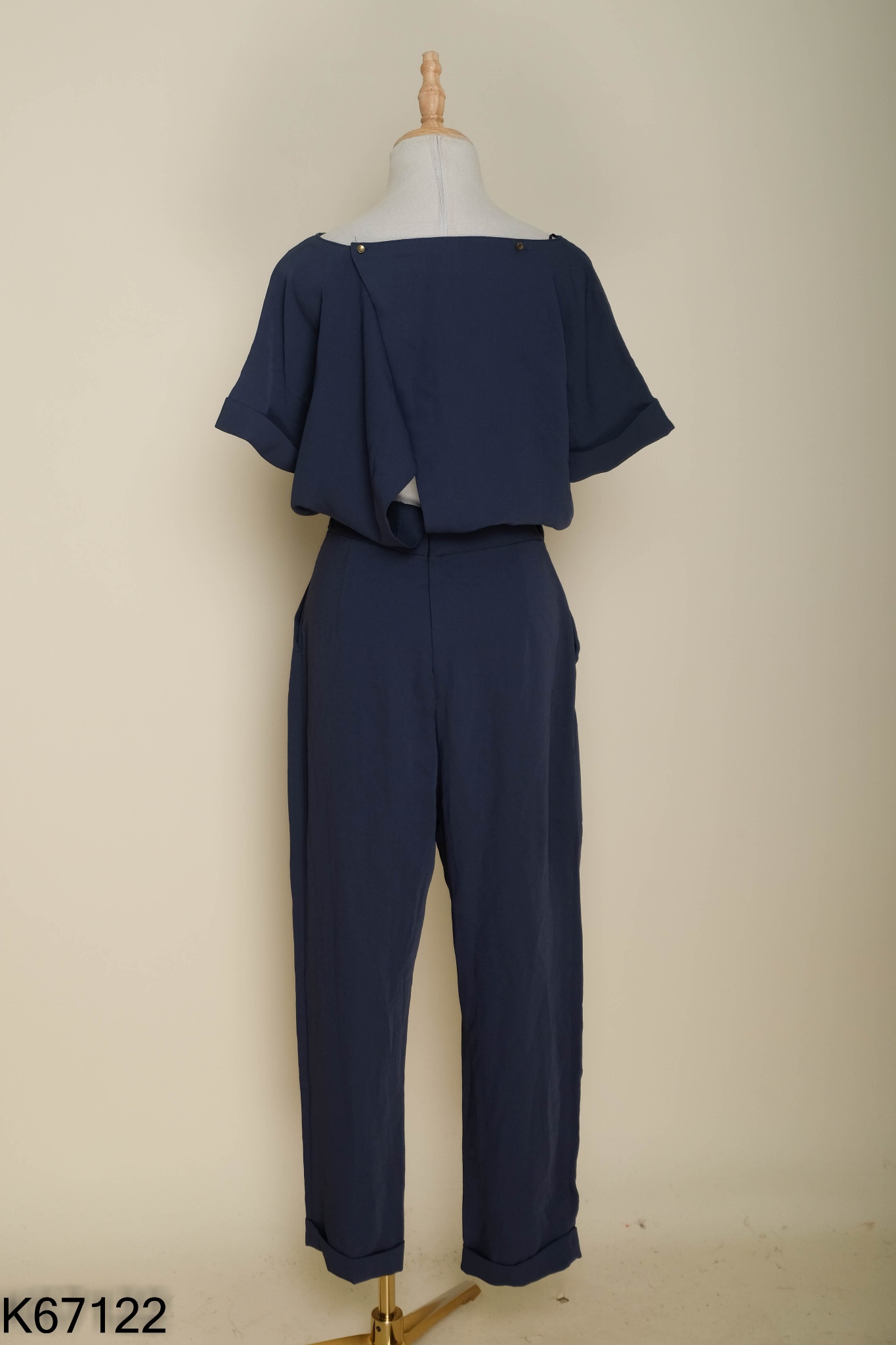Jumpsuit xanh rêu