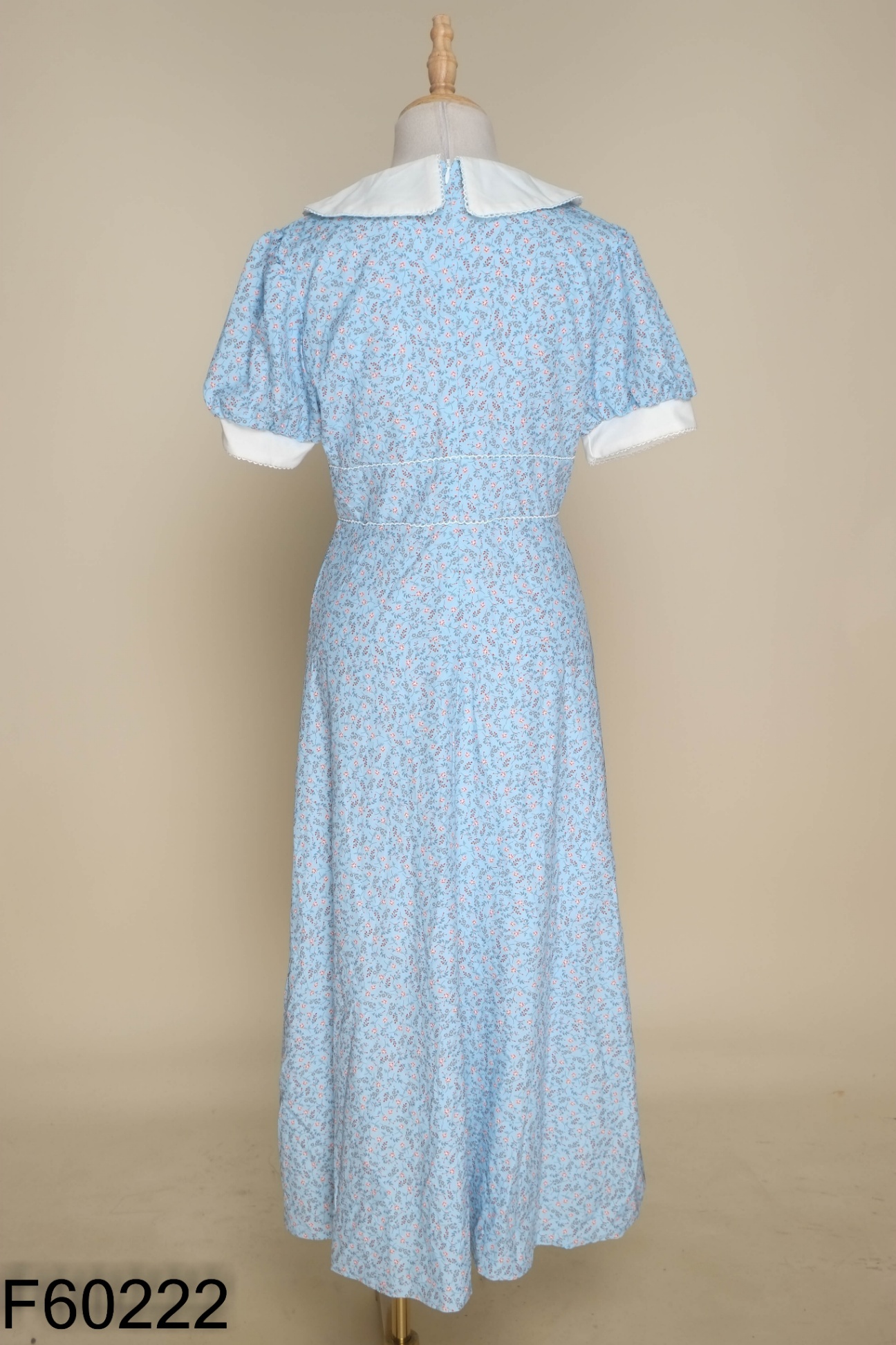 NEWTAG Váy xanh hoa cổ trắng