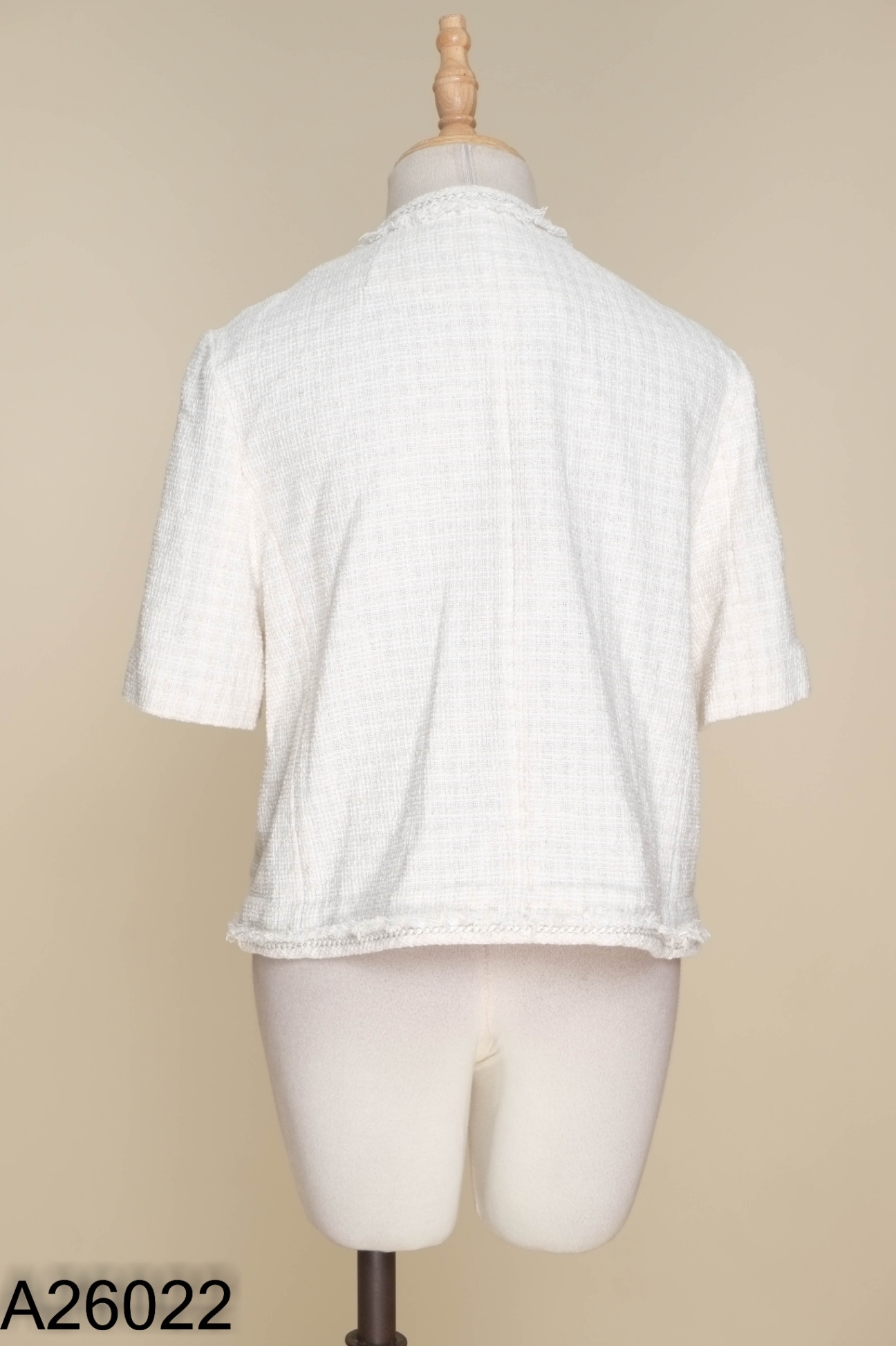 Áo SHESMISS dạ tweed be trắng