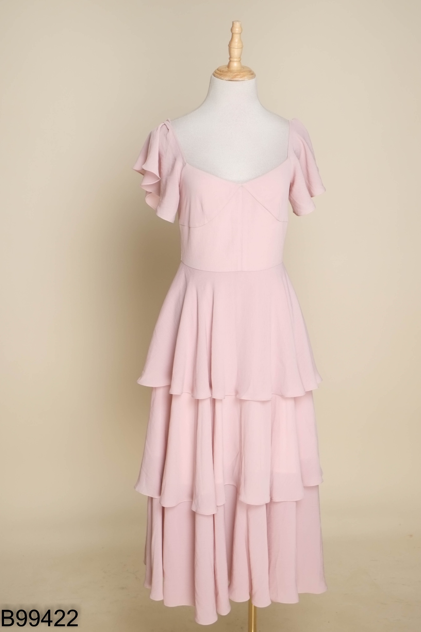 Váy 92 WEAR hồng xếp tầng