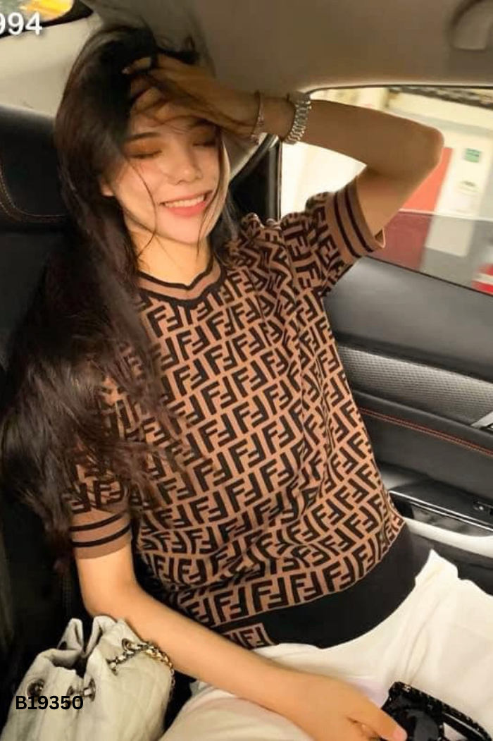 Áo len đen cộc tay nâu phối đen