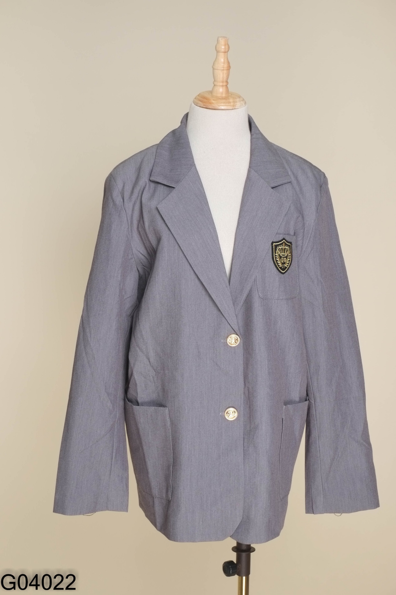 NEWTAG Áo blazer ghi huy hiệu