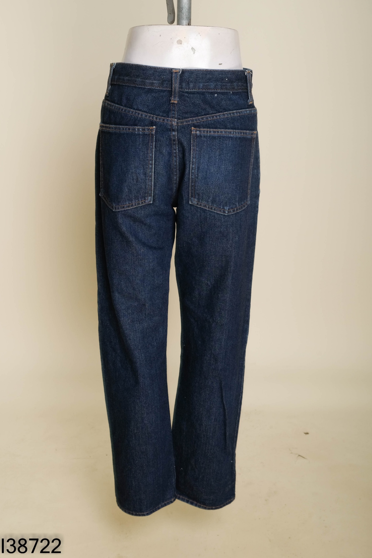 Quần jeans UNIQLO xanh đậm
