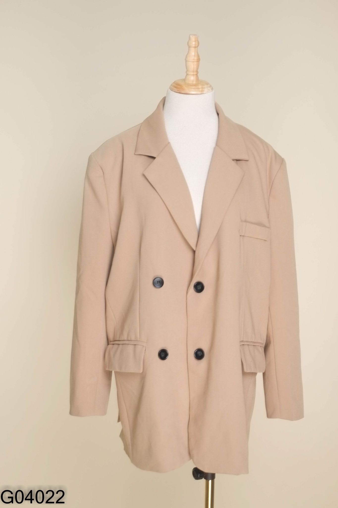 Áo blazer nâu cúc đen
