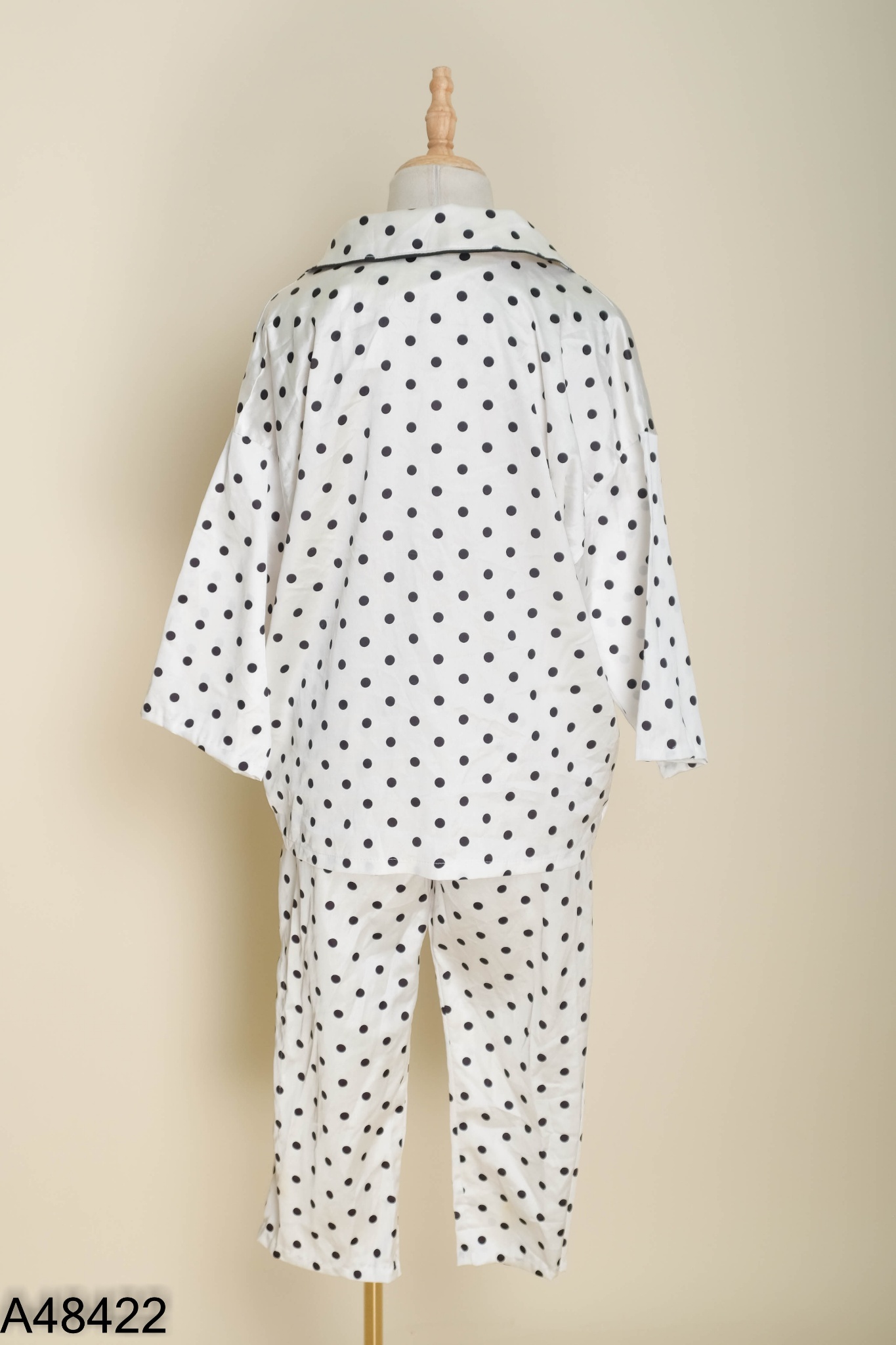 SET Pijama trắng chấm bi