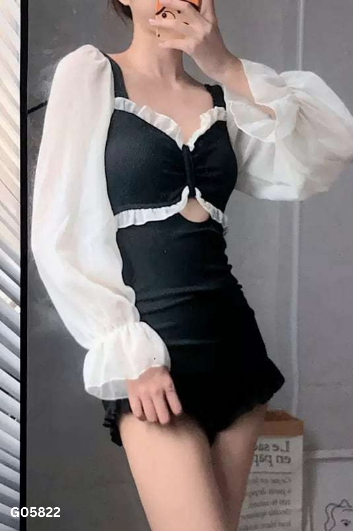 Bikini đen tay trắng