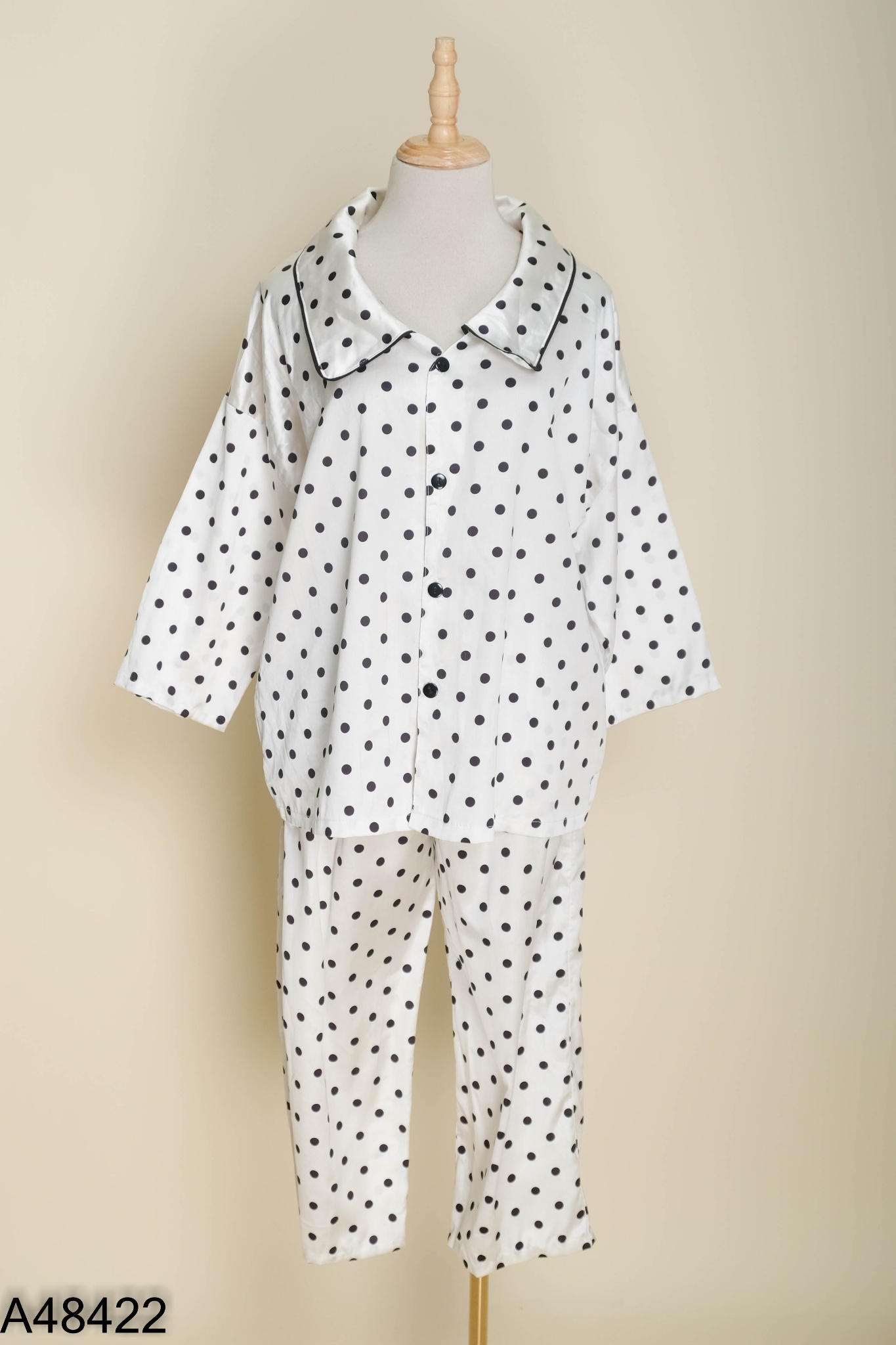 SET Pijama trắng chấm bi