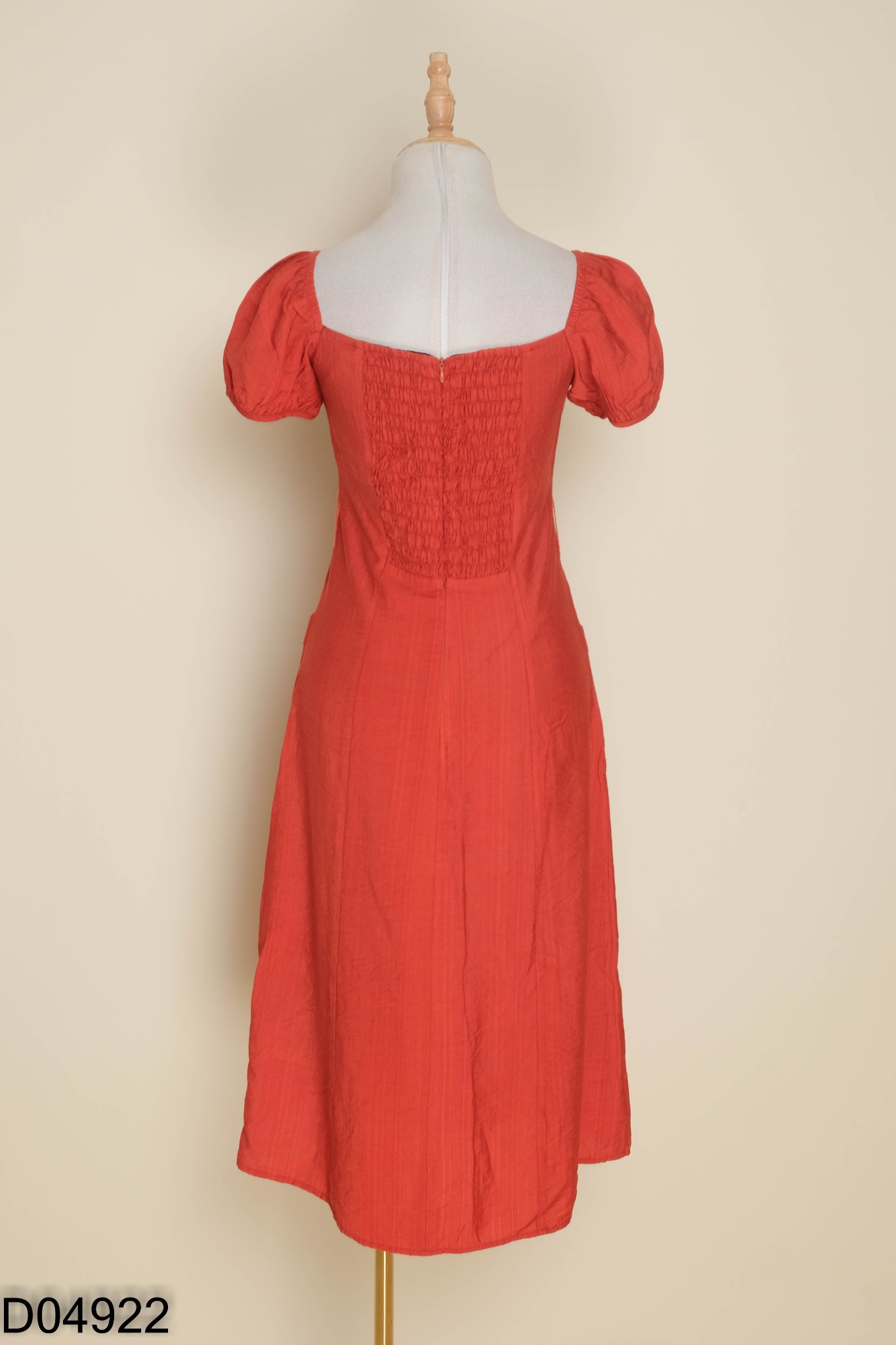 Váy ADORE DRESS đỏ cổ vuông