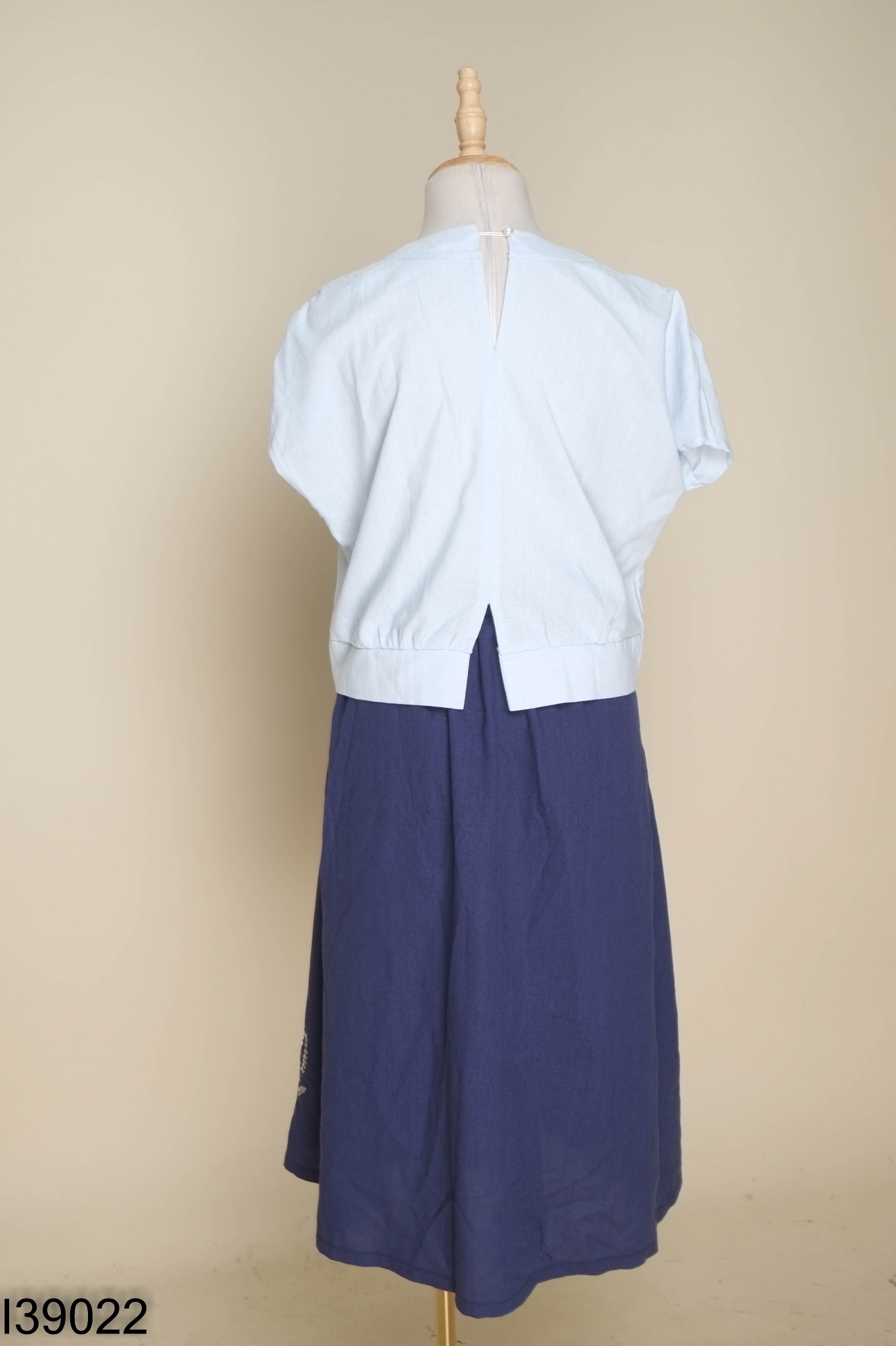 SET Áo xanh thêu + chân váy