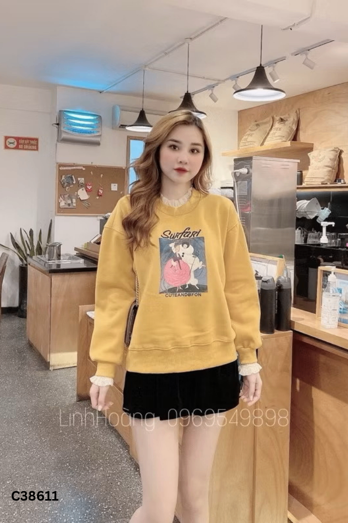 NEWTAG Áo nỉ vàng cổ ren trắng