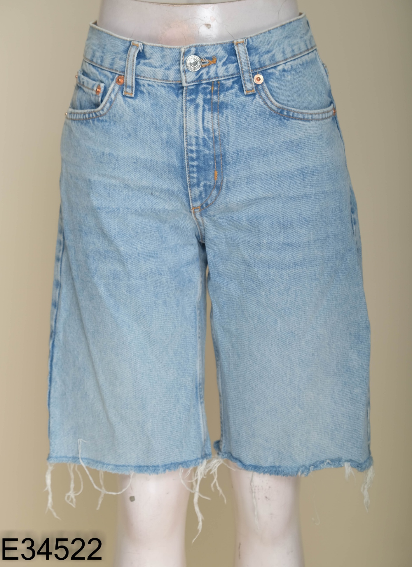 Quần shorts MANGO jeans lửng xanh