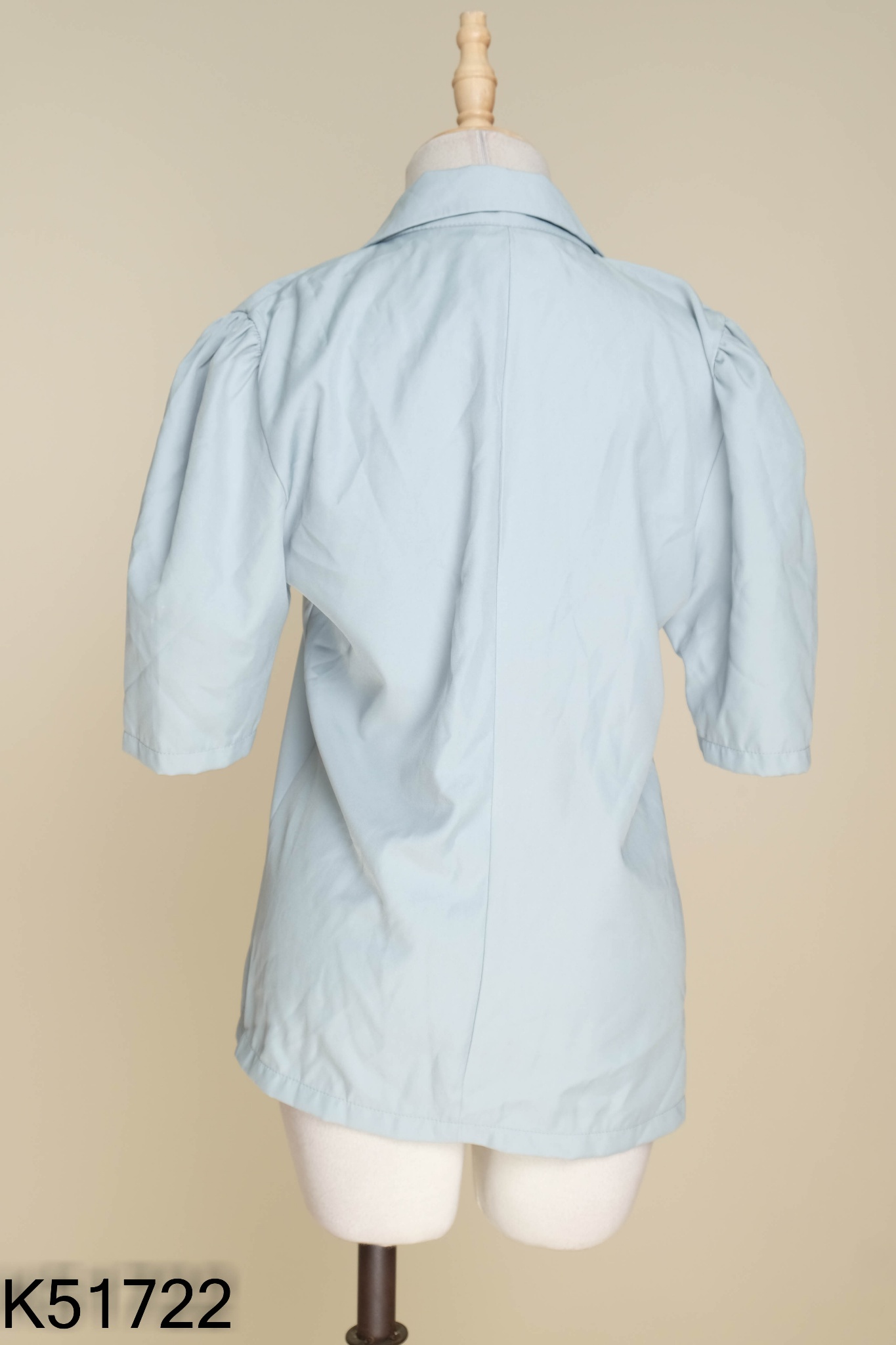 Áo blazer xanh ngắn tay