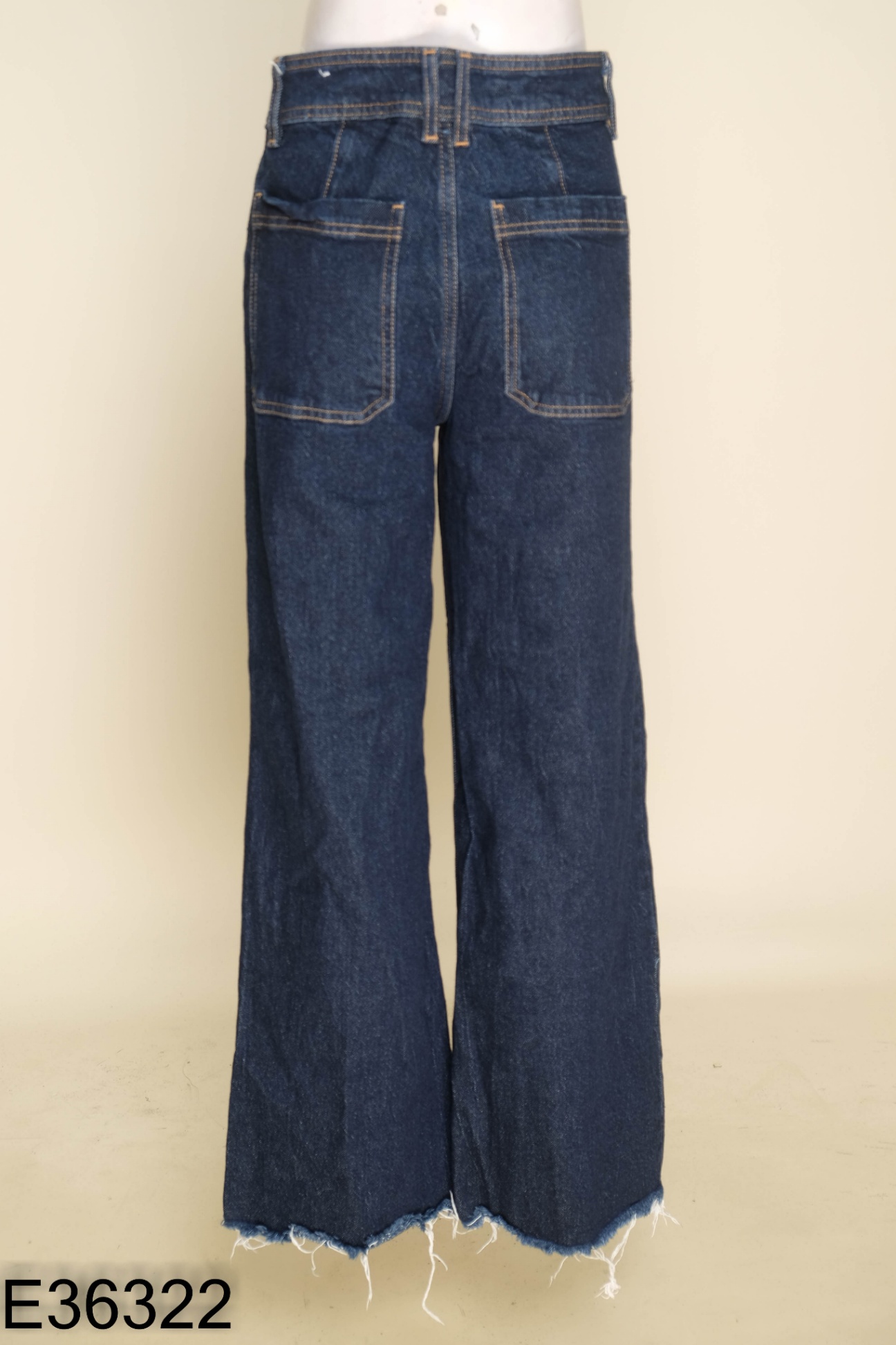 Quần MANGO(cắt tag) jeans xanh đậm