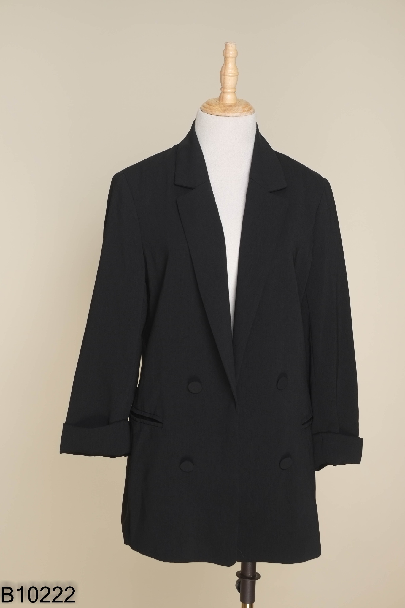 Blazer BERSHKA đen trơn