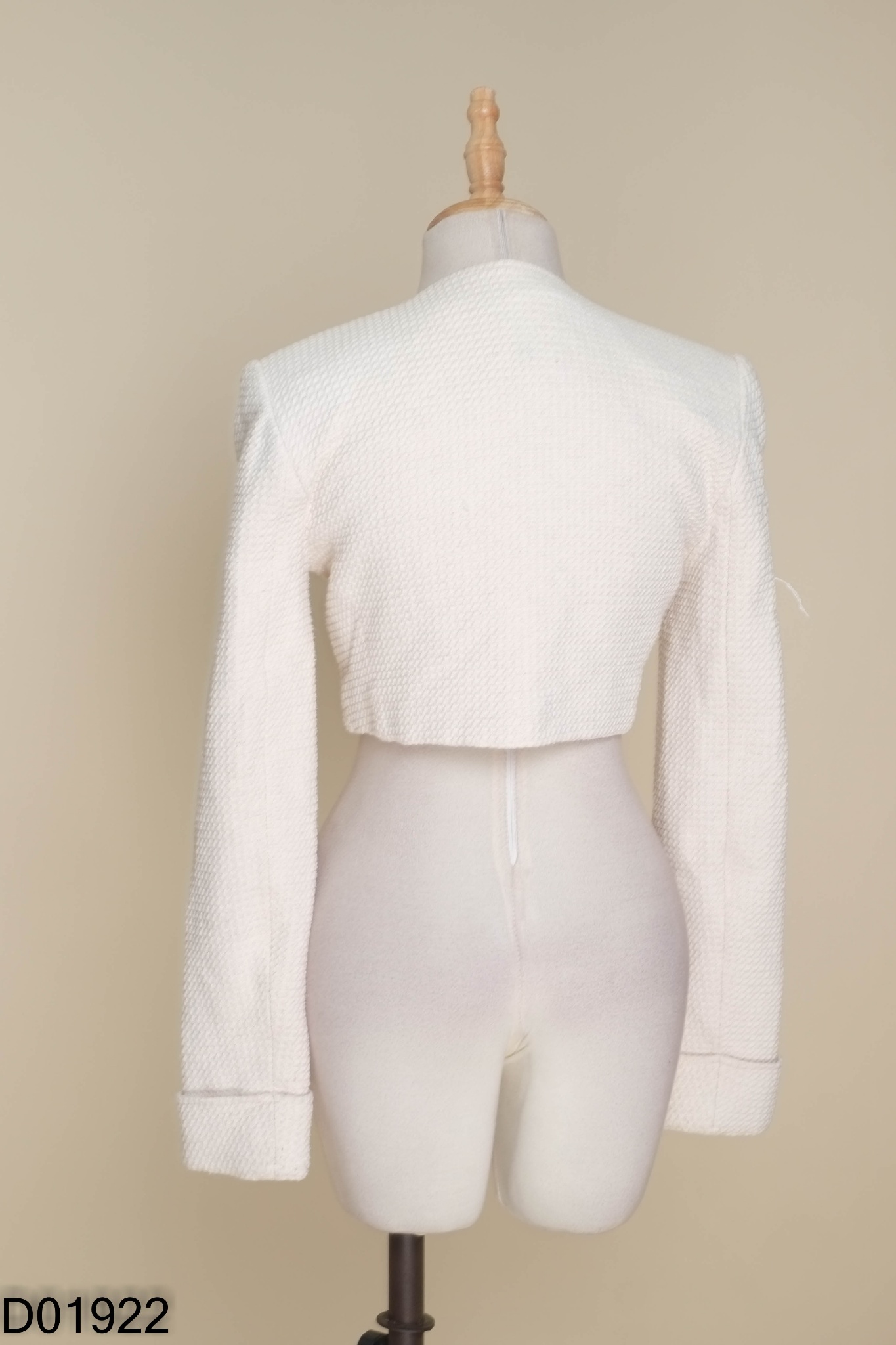 Áo dạ be ZARA cúc bạc (CẮT TAG)