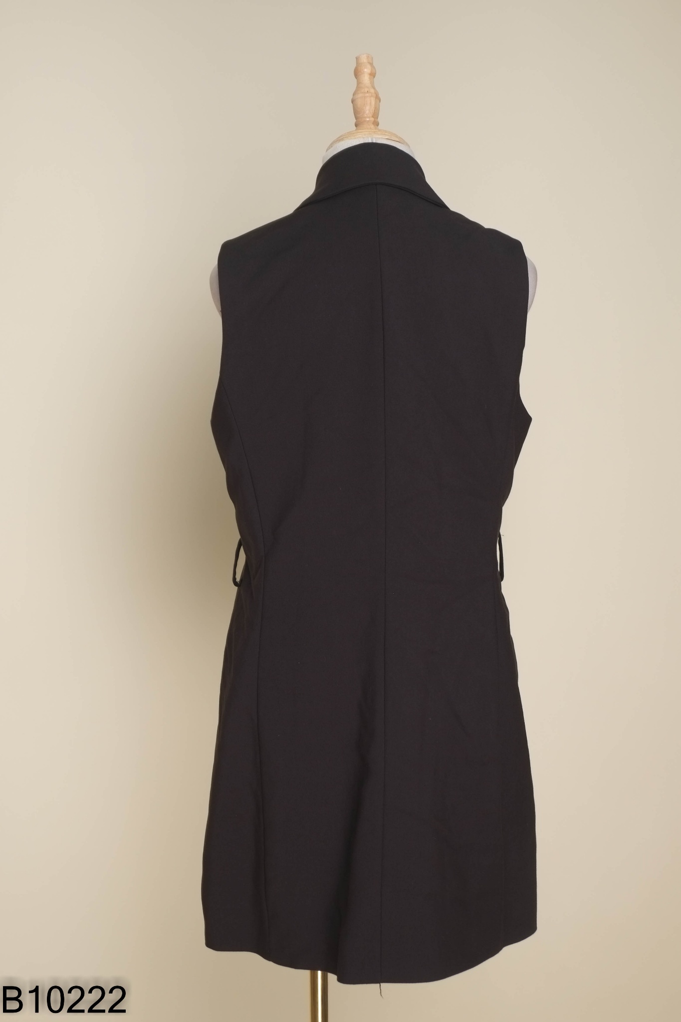 Váy ZARA đen cổ vest