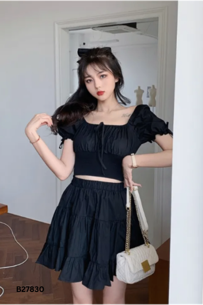 Set áo kiểu đen trơn+chân váy