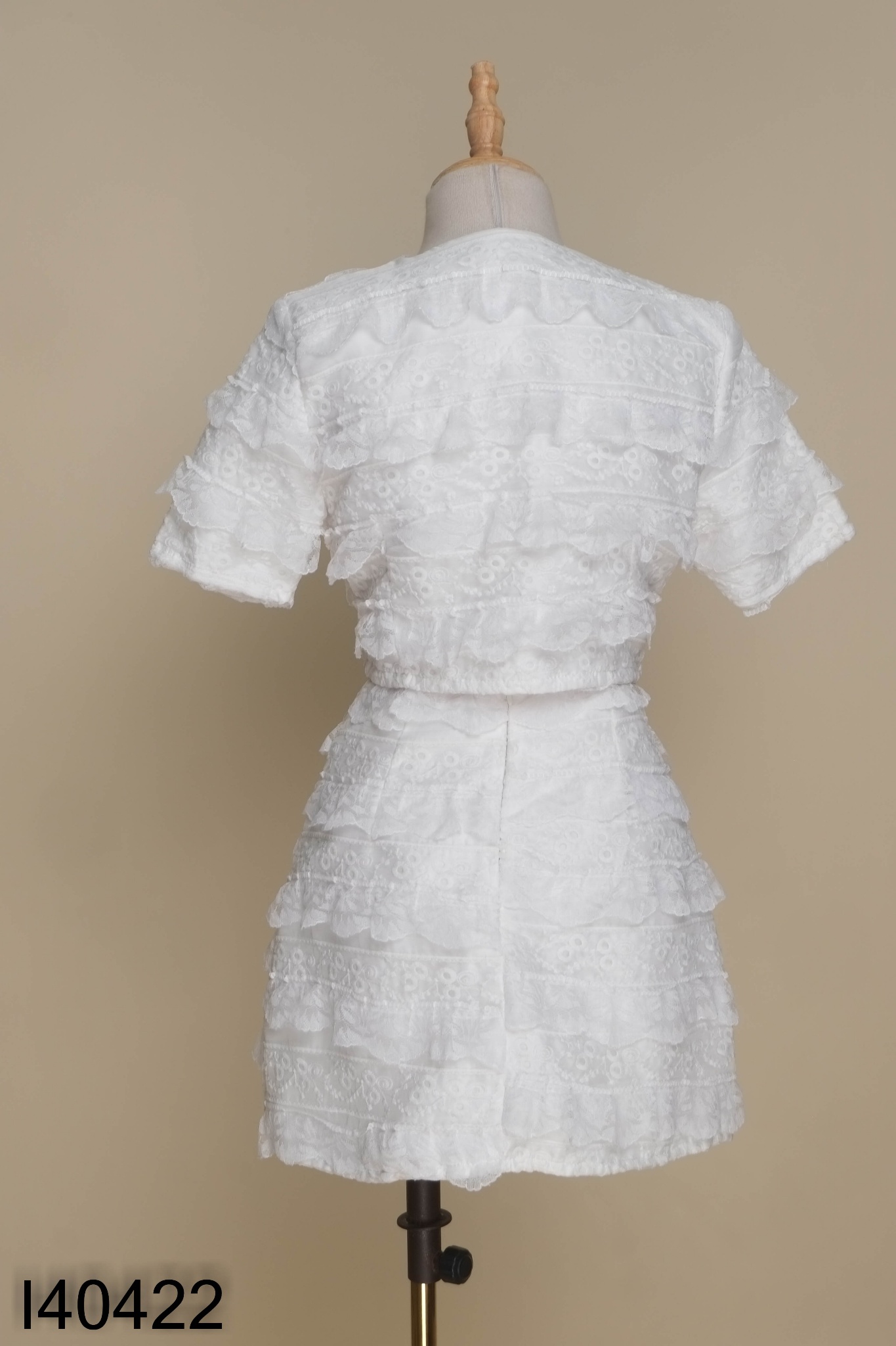 Set PHUONG LINH ren trắng áo + chân váy