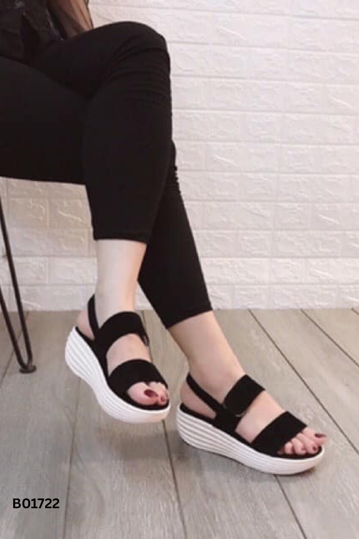 NEW Sandals da lộn đen