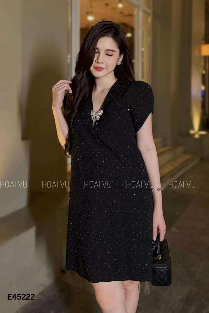 Váy HOAIVU đen lấp lánh