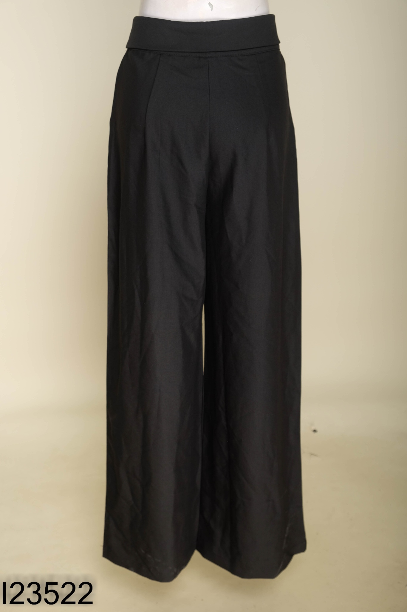 Quần culottes BB STORE đen phối khuy