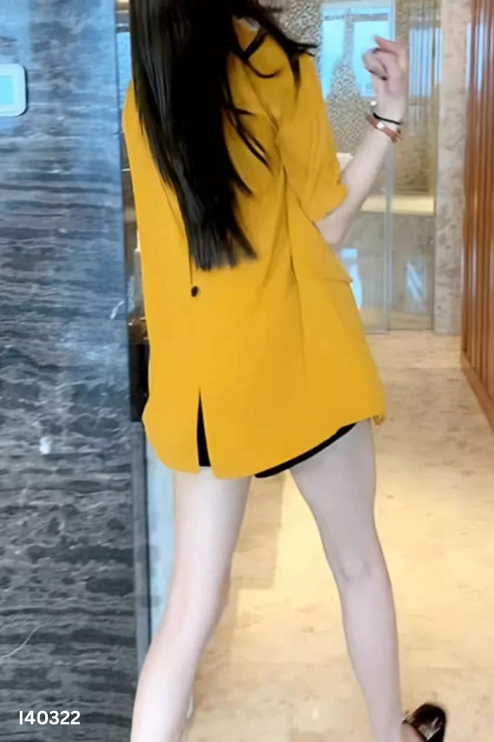 Áo blazer vàng ngắn tay