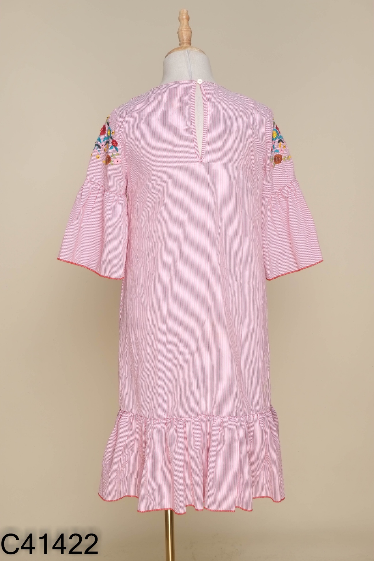 Váy đỏ sọc thêu hoa (ZARA xuất)
